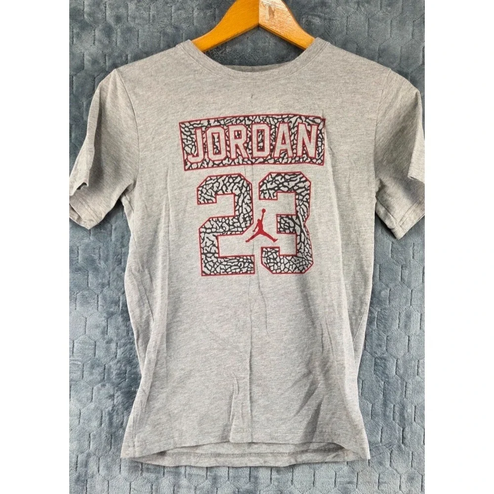 Jordan Shirt Youth Size Extra Large XL Gray Graphic Tee Short Sleeve Jumpman Kid
